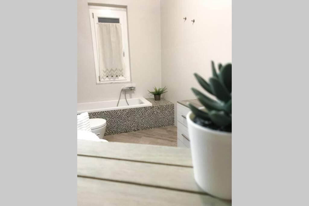 Casa Cantoniera-Guest House : Costruite Il Viaggio Pompei Exterior foto